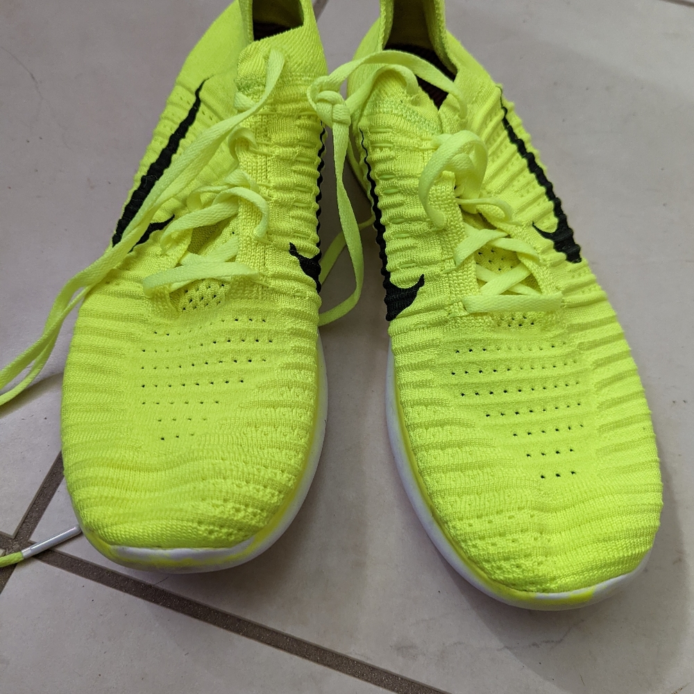 Nike Free Sz 10.5 Shoe